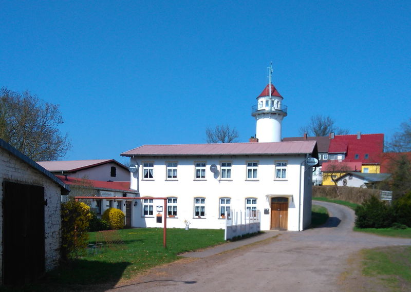 Datei:Karnin Genz Lotsenturm.jpg