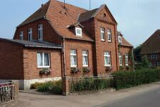 Dobbertin-Dorf 422 (2002).jpg