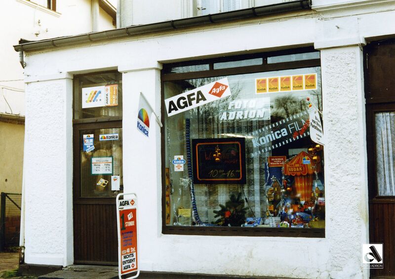 Datei:Zinnowitz-Foto Adrion Laden 1990.jpg