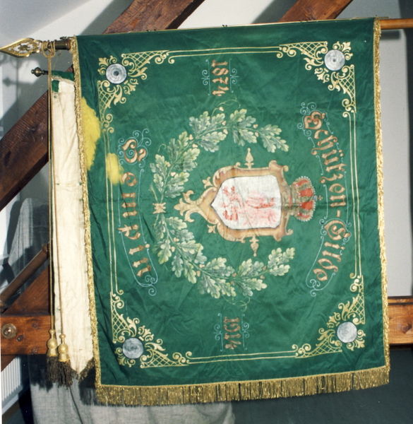 Datei:Zempin Schützenfahne vorn.jpg