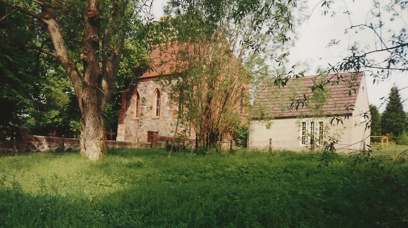 Datei:Roidiner Kirche 1997.jpg
