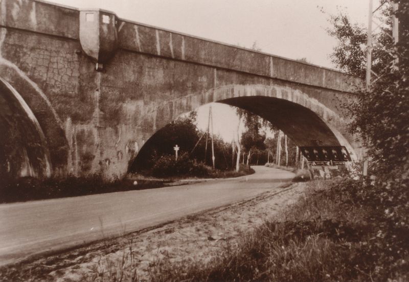 Datei:Brücke b111alt.jpg