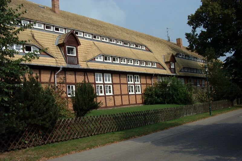 Datei:Dobbertin-Dorf 417 (2002).jpg