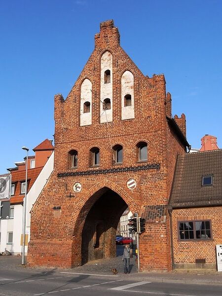 Datei:Fotopa Wismar k Wassertor.jpg