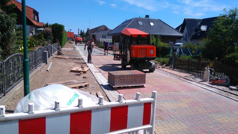 Datei:2016 Straße Pflasterung.jpg