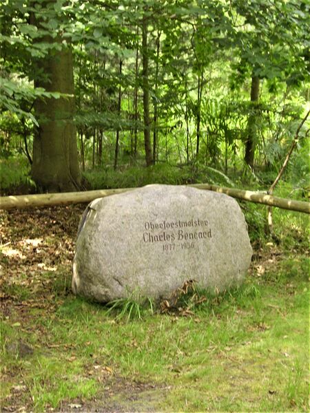 Datei:RH Bencard Stein a.jpg