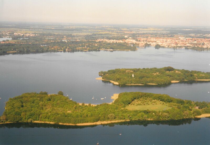 Datei:Schwerin-Luftbild 0310 (2000).jpg