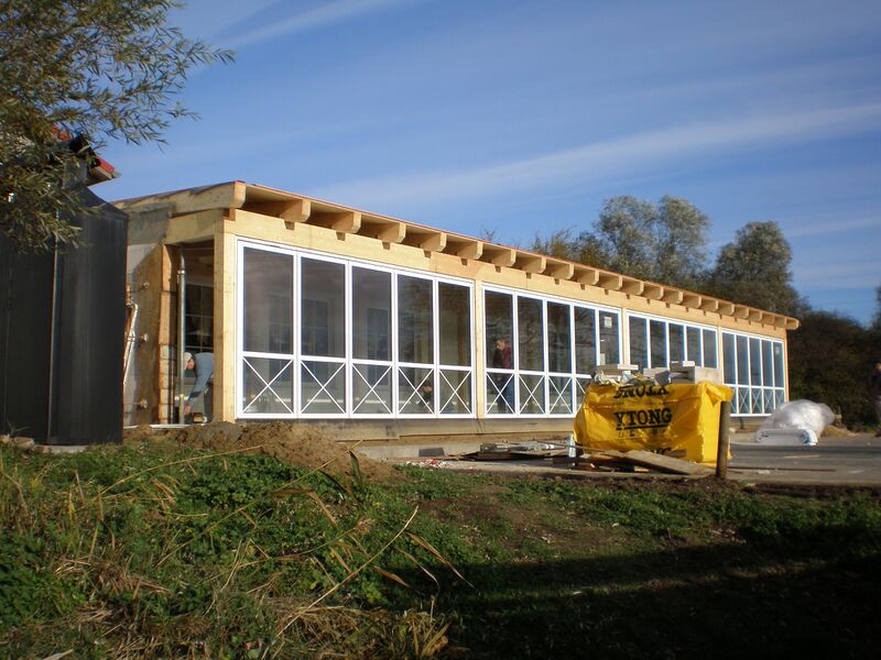 Datei:2008 Anbau Inselhof.jpg