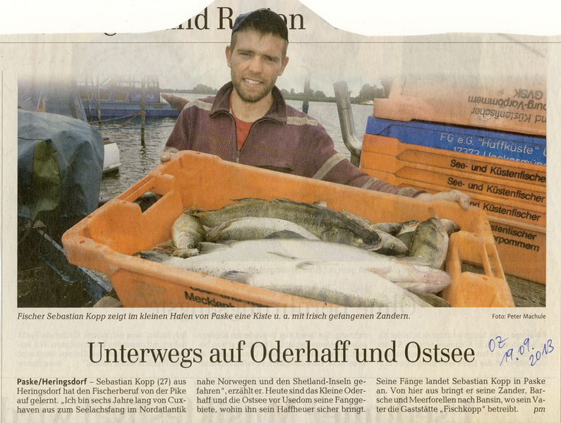 Datei:2013 Fische anlanden Paske.jpg