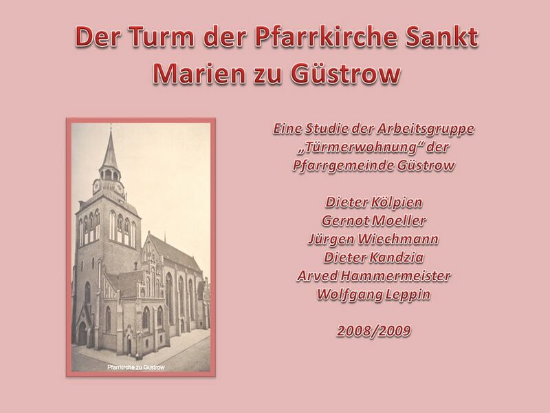 Datei:Der Turm der Güstrower Pfarrkirche.jpg