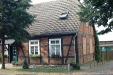 Dobbertin-Dorf 402 (2002).jpg