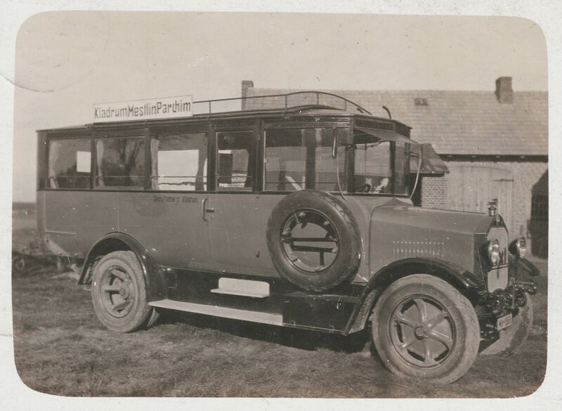 Datei:Friedrichsruhe Omnibus-1927.jpg