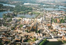 Schwerin-Luftbild 0351 (2000).jpg