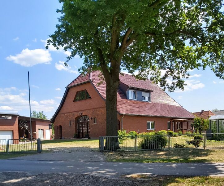 Datei:Gehöft neu.jpg