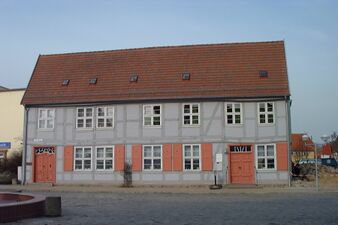 Bützow-908 (2004).jpg