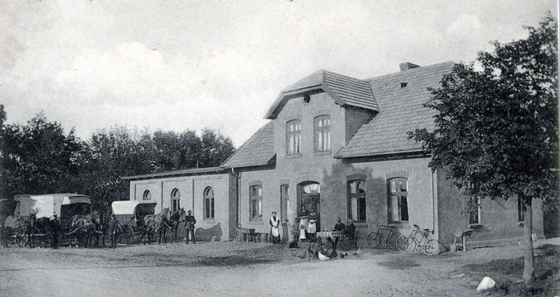 Datei:Moenchhagen gaststaette stadt ribnitz conrad klatt anfang um 1910.JPG