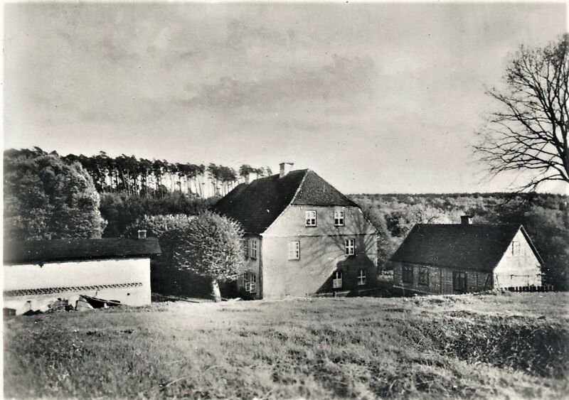 Datei:Krüseliner Mühle vom Windmühlenberg.jpg