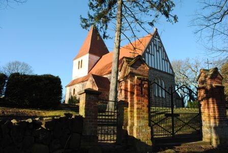 Kirche Zehna 02 2016.JPG