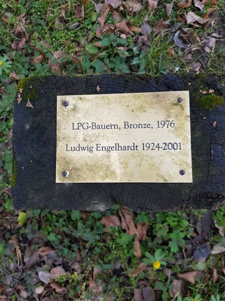 Datei:2021 Quilow Engelhardt Schild.jpg