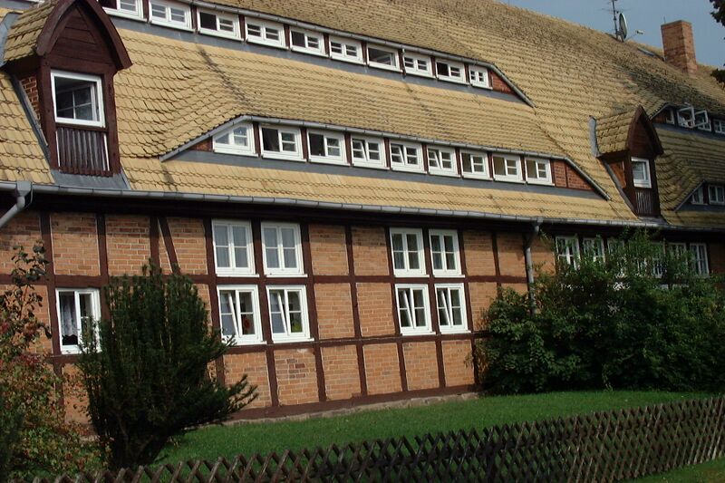 Datei:Dobbertin-Dorf 416 (2002).jpg