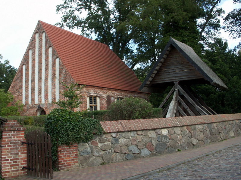 Datei:Morgenitz Kirche.jpg