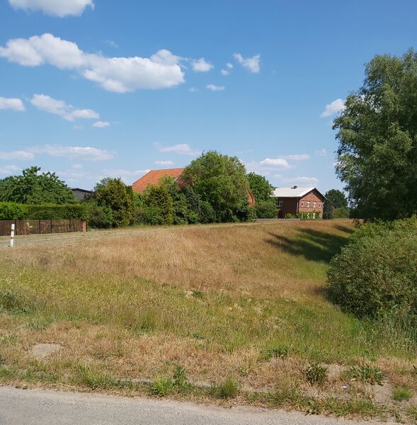 Datei:Deich mit Hufe 14 u.15.jpg